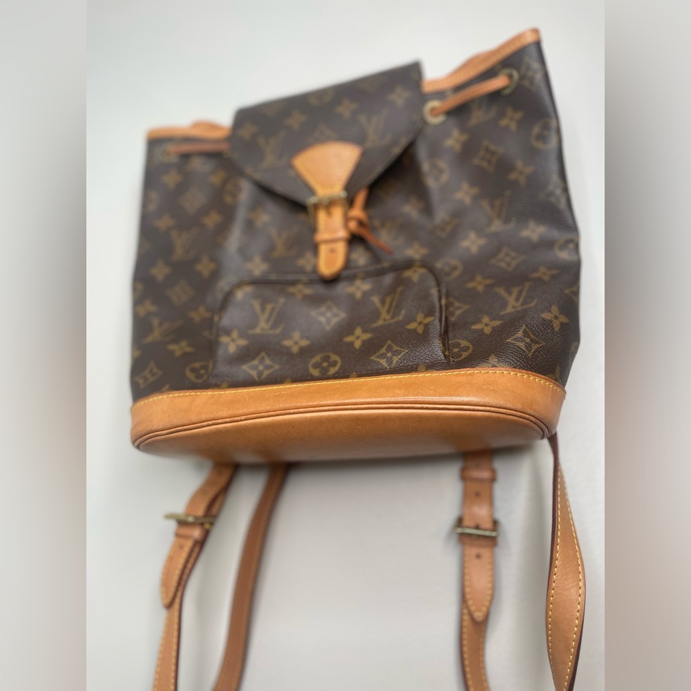Vintage 1997 Louis Vuitton Montsouris MM Backpack - Picture 8 of 16